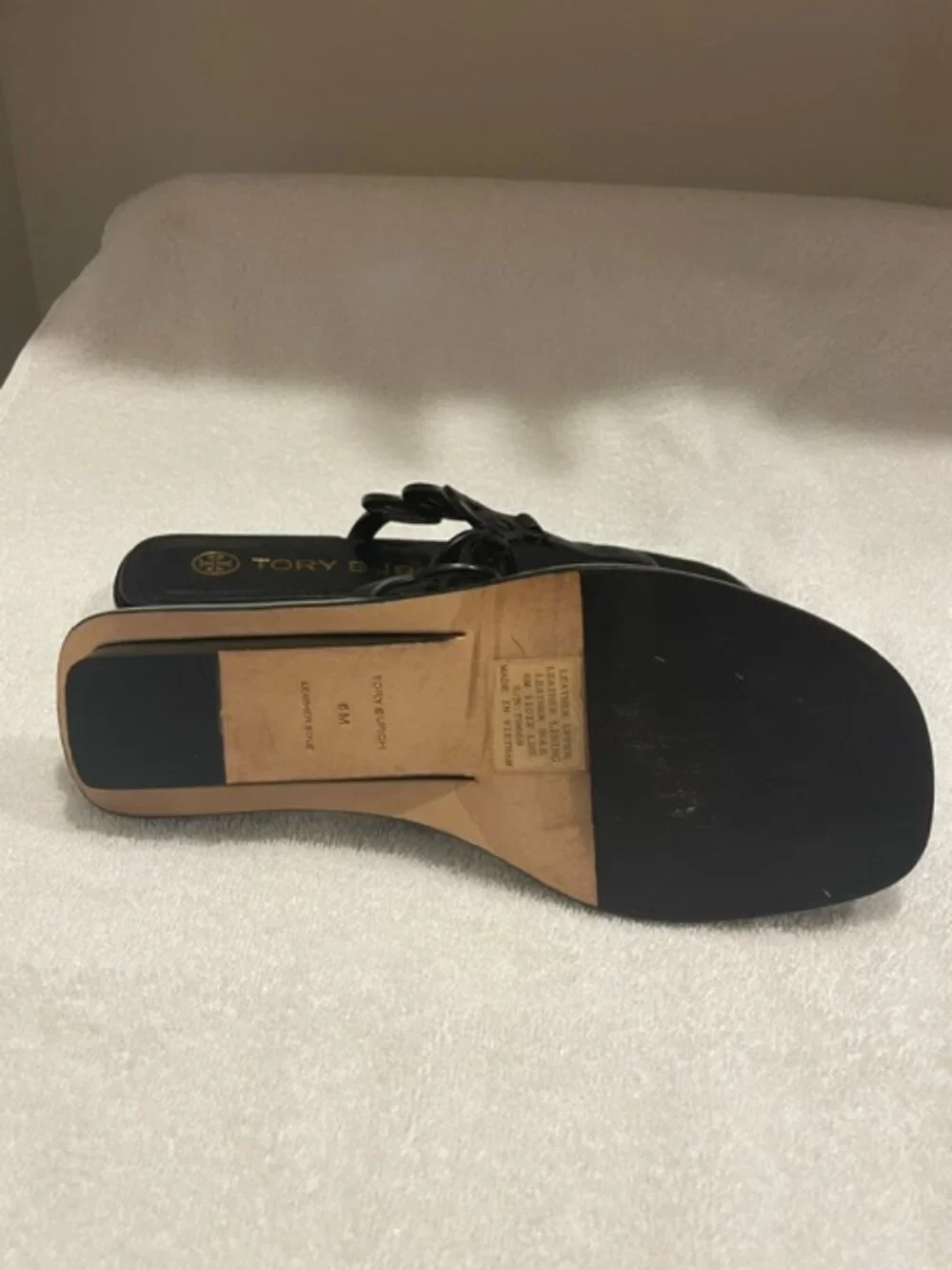 Tory Burch Black Leather Tiny Miller Logo Thong Sandal, size 6 EUC
